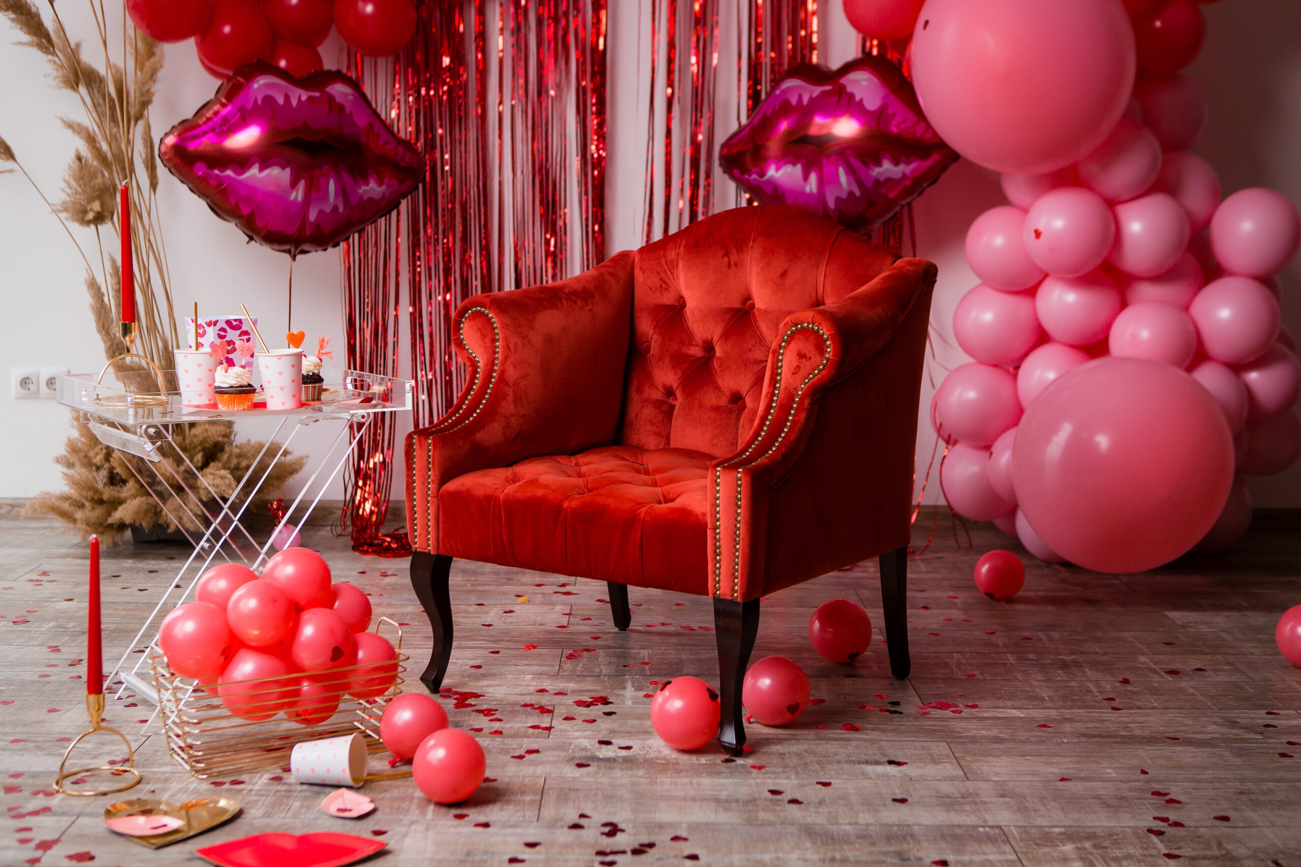 Decor,For,Valentine's,Day.photo,Zone,For,Valentine's,Day.candy,Bar,For