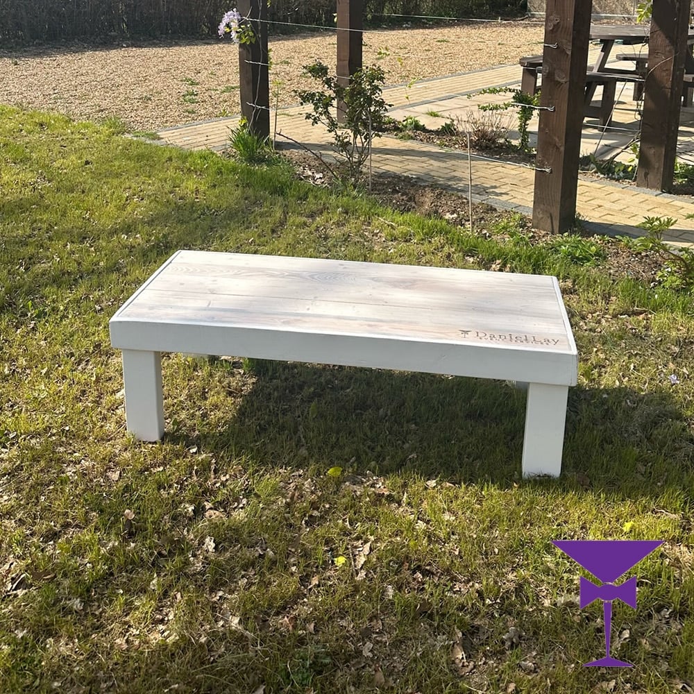 Low picnic kids table hire