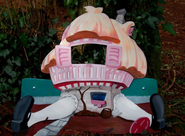 Alice-Stuck-In-House-Photoboard-Prop-1.jpg