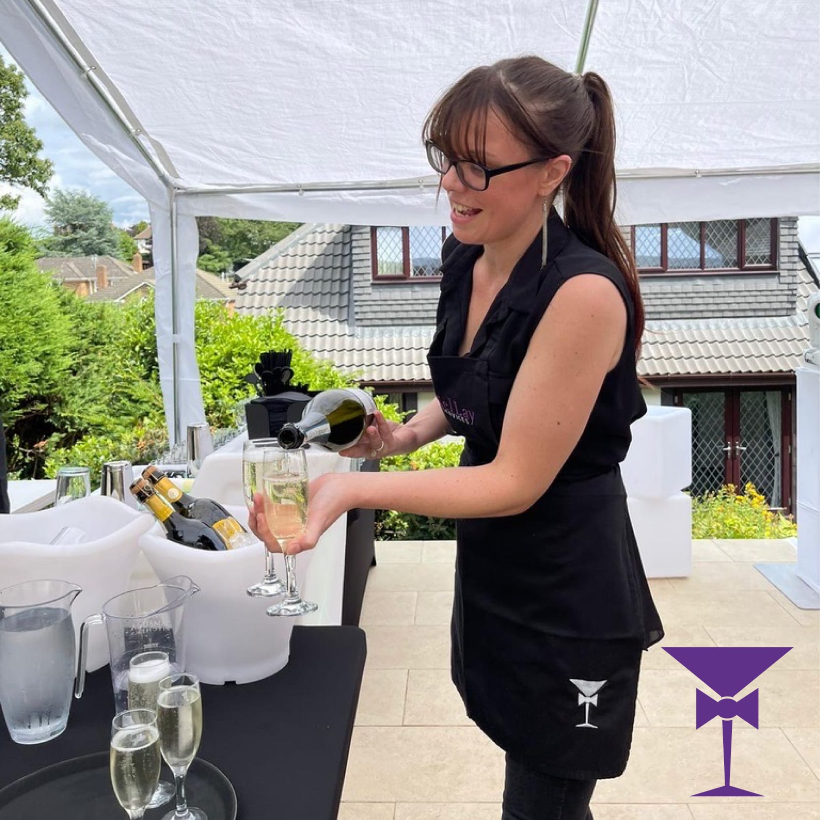 Party Staff Surrey - Hire waiting staff