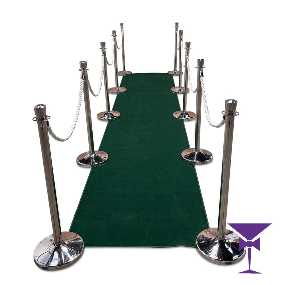 5 Metre Green Carpet Hire With Silver Posts & White Ropes