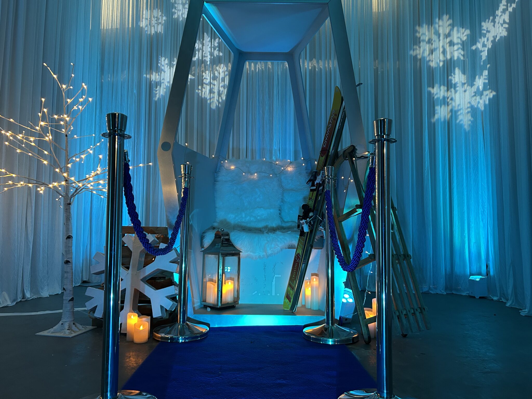 How to Host the Ultimate Après-Ski-Themed Party: Ideas, Décor & Outfits ...